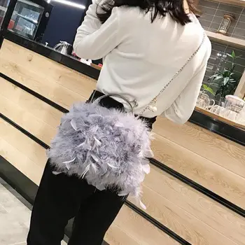 Луксозна Дизайнерска Марка Ostrich Hair Модни Дамски Чанти 2023 Корейски Ins Нова Универсална Верига Фея Square Bag Чанта През Рамо 3